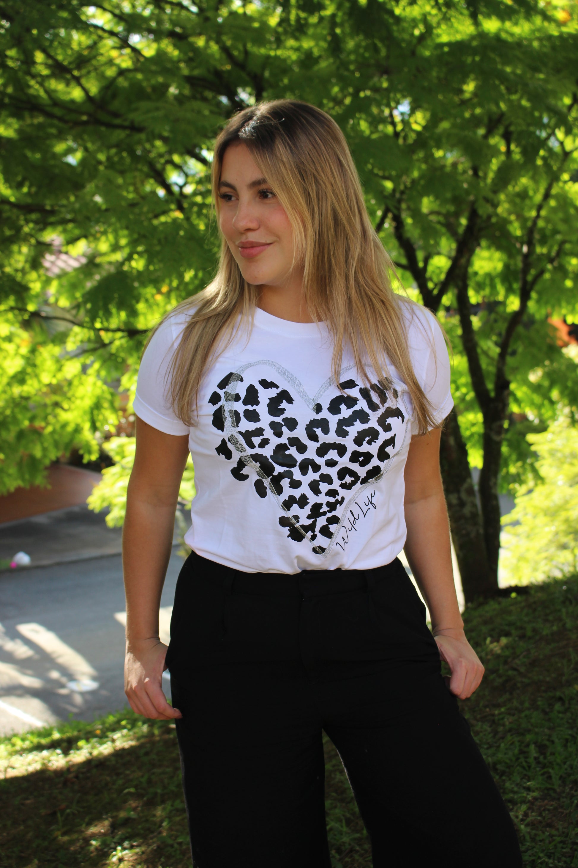 T-Shirt Blusa Big heart