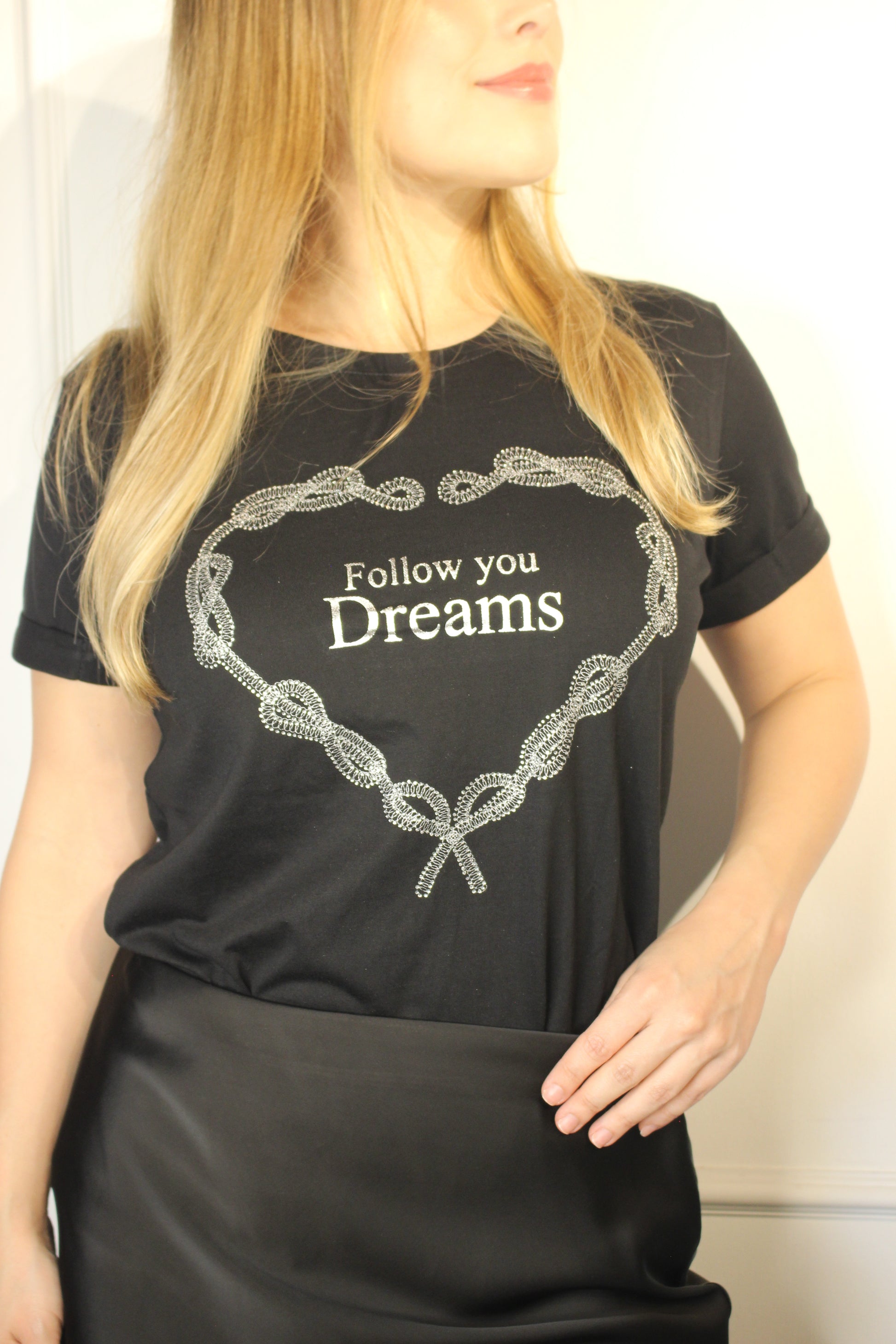T-Shirt Follow your dreams